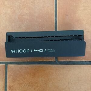 NEW WHOOP 4.0 Fitness Tracker with the Onyx SuperKnit band